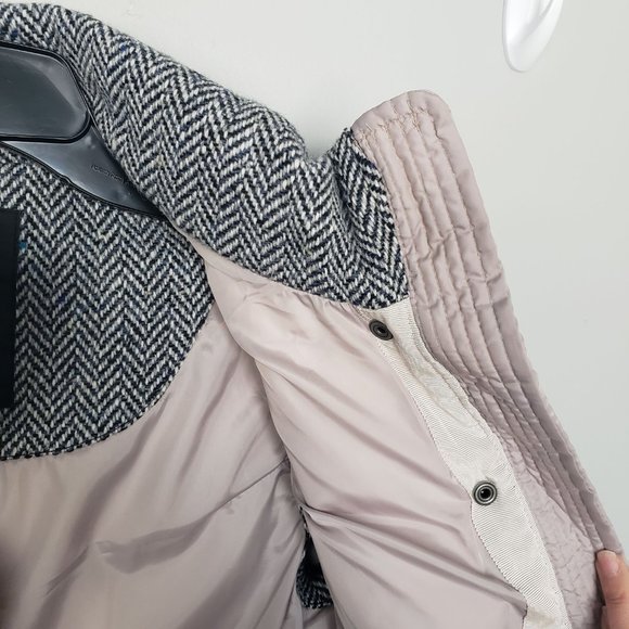 GAP | Gray Winter Warmth Tweed Herringbone Puffer Vest, Size Small - Picture 6 of 9